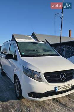 Характеристики Mercedes-Benz Vito Вантажопасажирський фургон