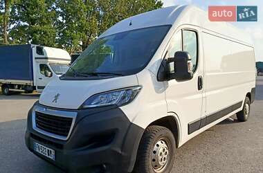 Характеристики Peugeot Boxer Вантажний фургон