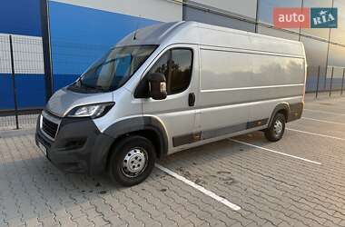 Характеристики Peugeot Boxer Вантажний фургон