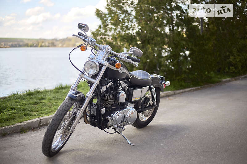 Мотоцикл Классик Harley-Davidson 1200C Sportster Custom
