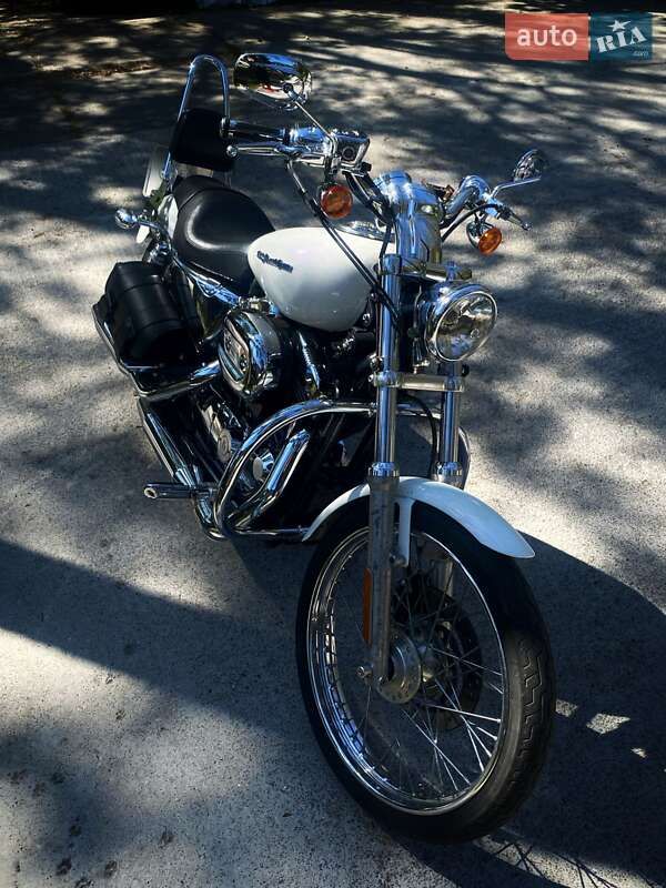 Harley-Davidson 1200C Sportster Custom