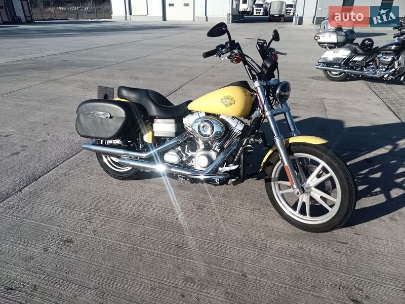 Мотоцикл Чоппер Harley-Davidson 1450 Dyna Super Glide