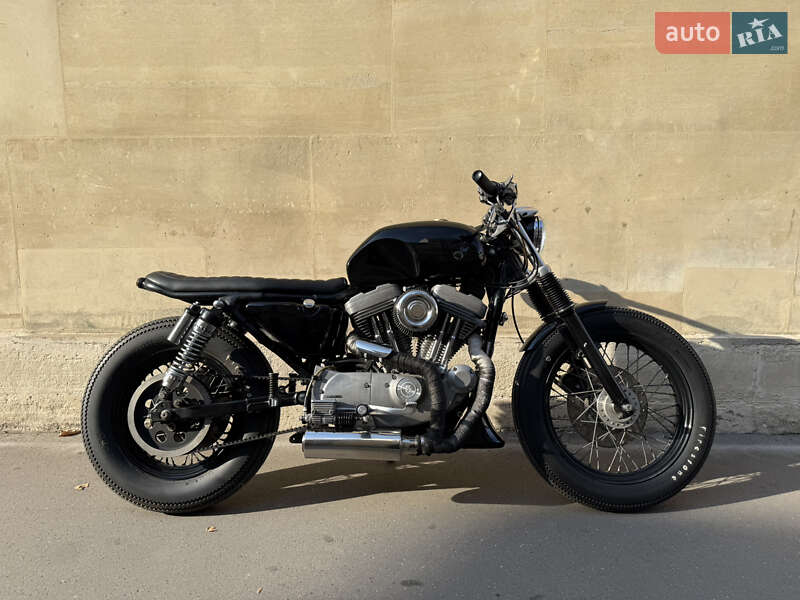 Мотоцикл Без обтекателей (Naked bike) Harley-Davidson 883 Iron