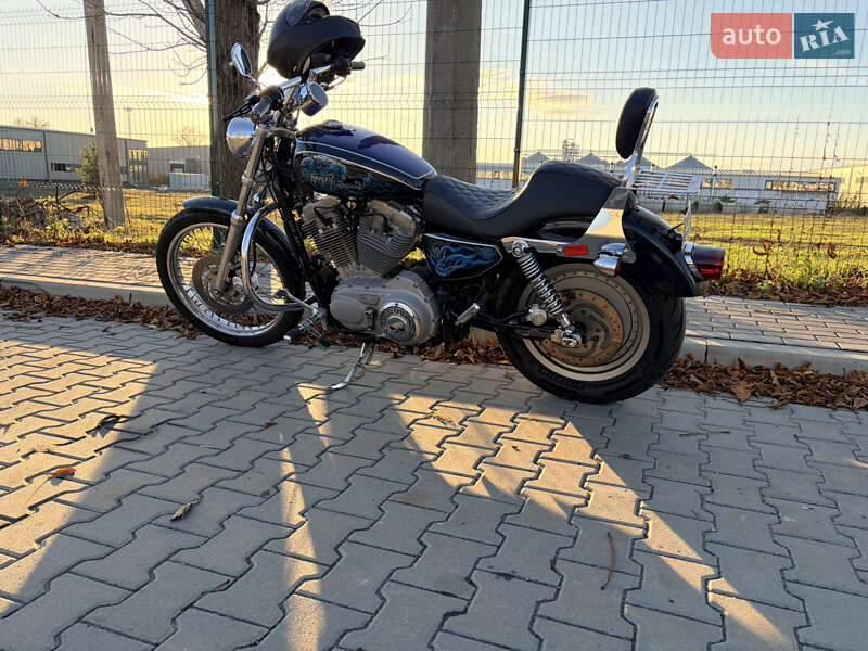 Мотоцикл Кастом Harley-Davidson 883 Iron