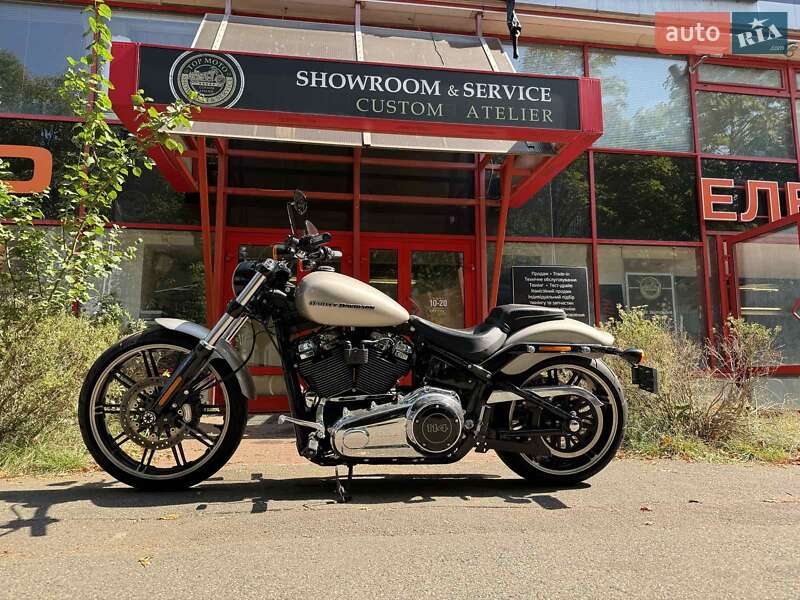 Harley-Davidson Breakout