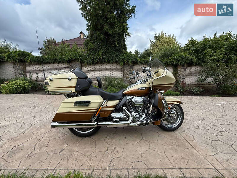 Мотоцикл Круизер Harley-Davidson CVO Road Glide