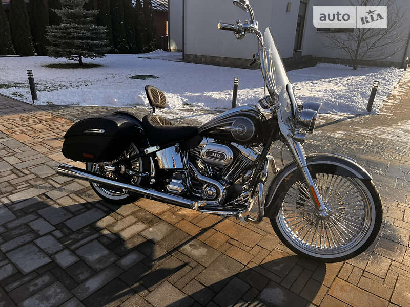 Мотоцикл Чоппер Harley-Davidson CVO Softail