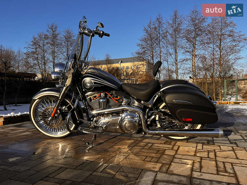 Harley-Davidson CVO Softail