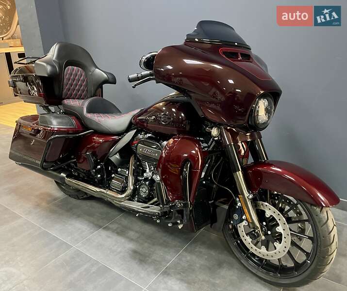 Harley-Davidson CVO Street Glide