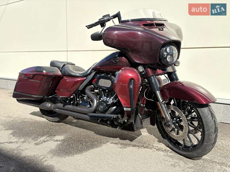 Harley-Davidson CVO Street Glide