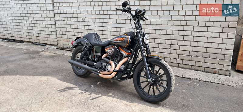 Harley-Davidson Dyna Super Glide