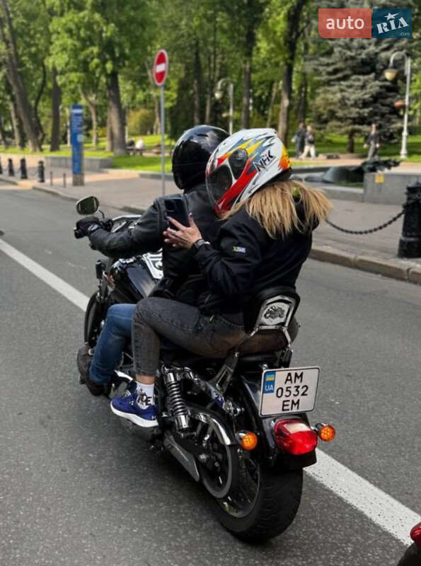 Мотоцикл Чоппер Harley-Davidson Dyna Super Glide