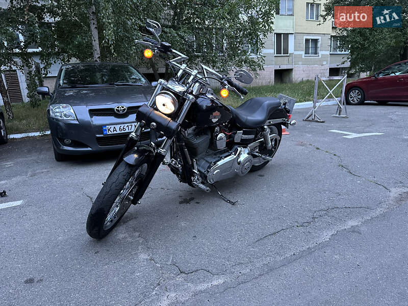 Мотоцикл Чоппер Harley-Davidson Dyna Super Glide