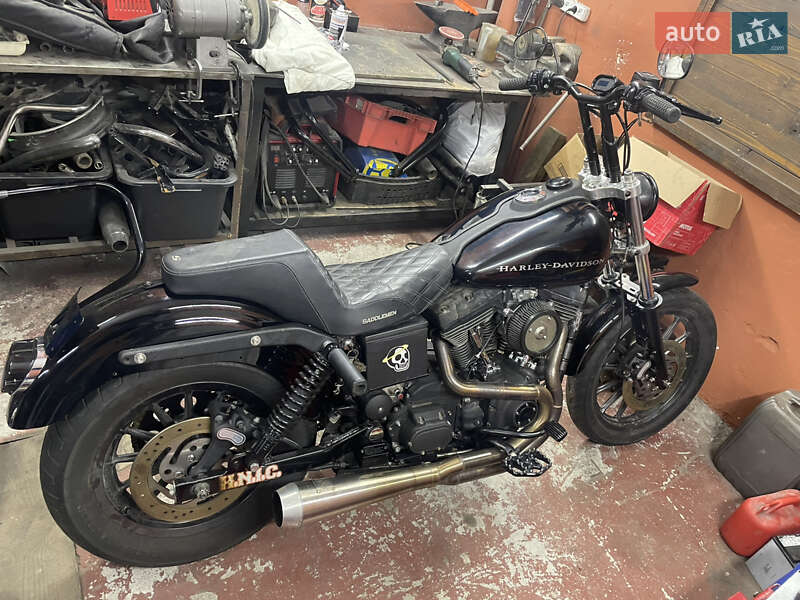 Мотоцикл Круізер Harley-Davidson Dyna Super Glide