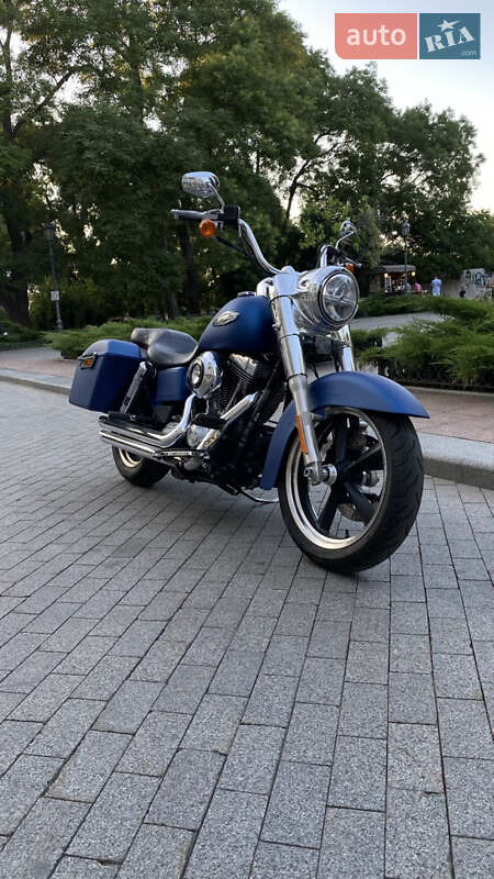 Harley-Davidson Dyna Switchback