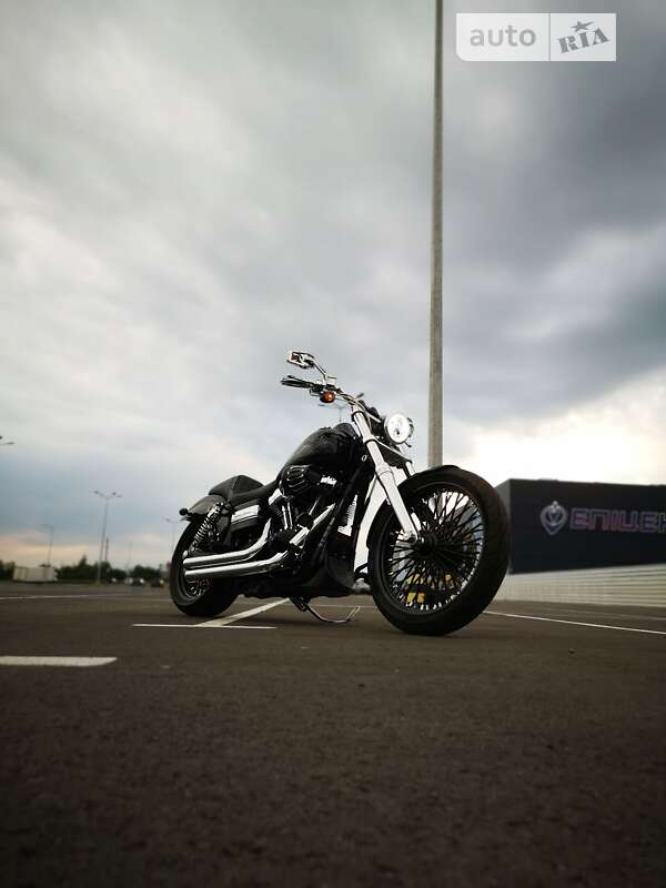 Мотоцикл Круизер Harley-Davidson Dyna Wide Glide