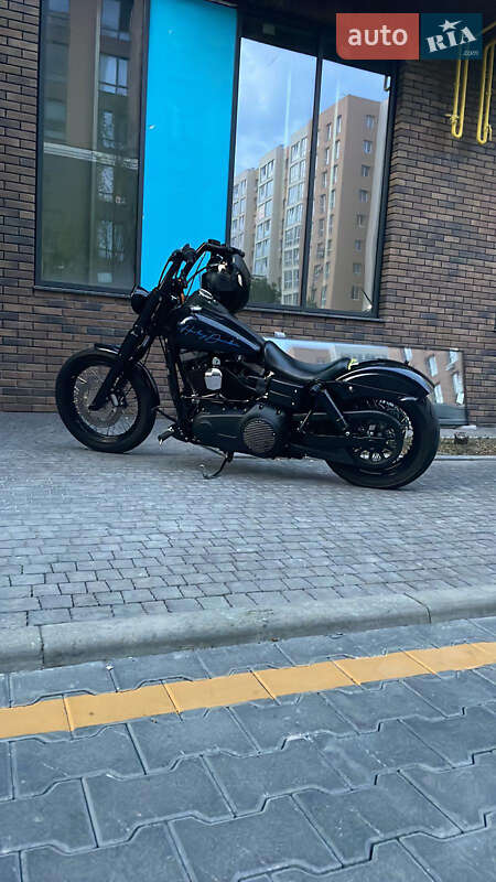 Боббер Harley-Davidson Dyna