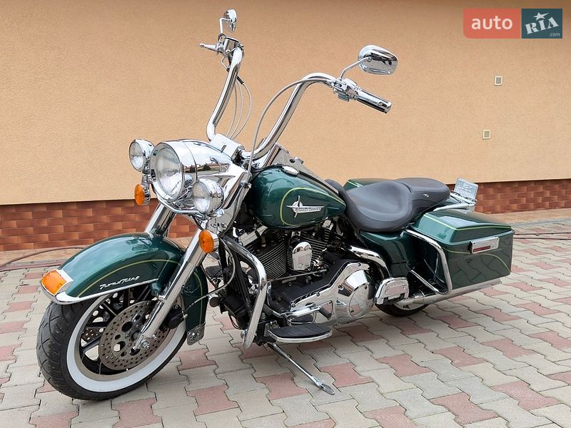 Мотоцикл Чоппер Harley-Davidson FLHR