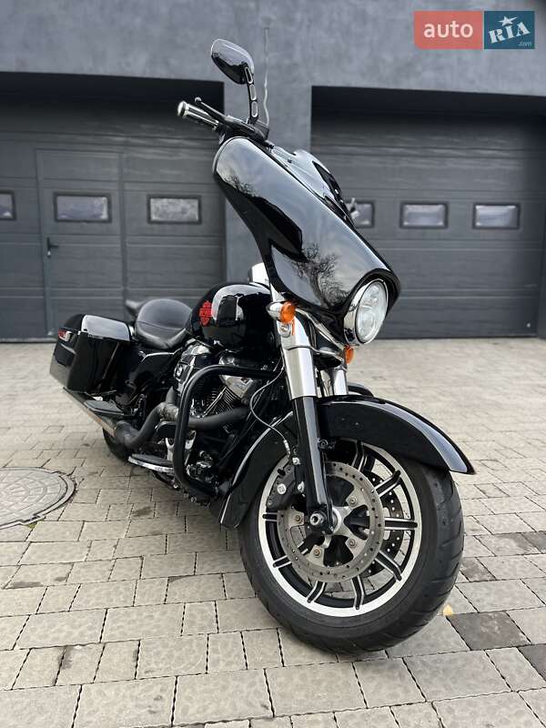 Harley-Davidson FLHTCU Ultra Classic Electra Glide