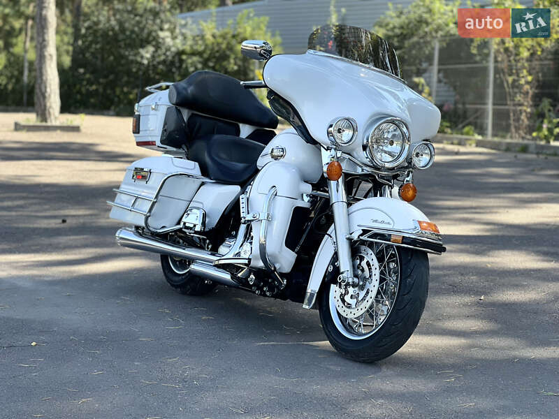 Мотоцикл Круизер Harley-Davidson FLHTCU Ultra Classic Electra Glide
