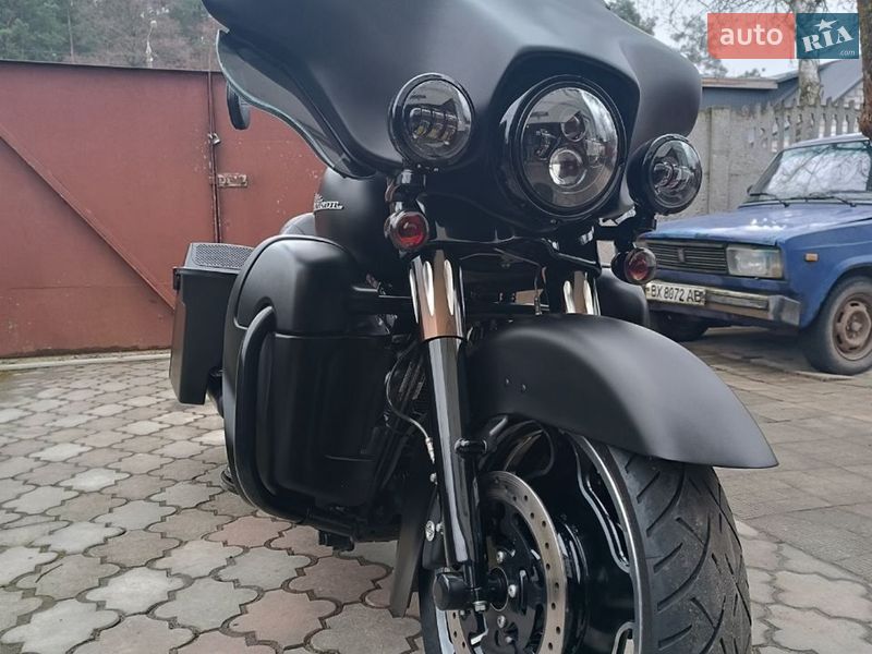 Мотоцикл Кастом Harley-Davidson FLHTCU Ultra Classic Electra Glide