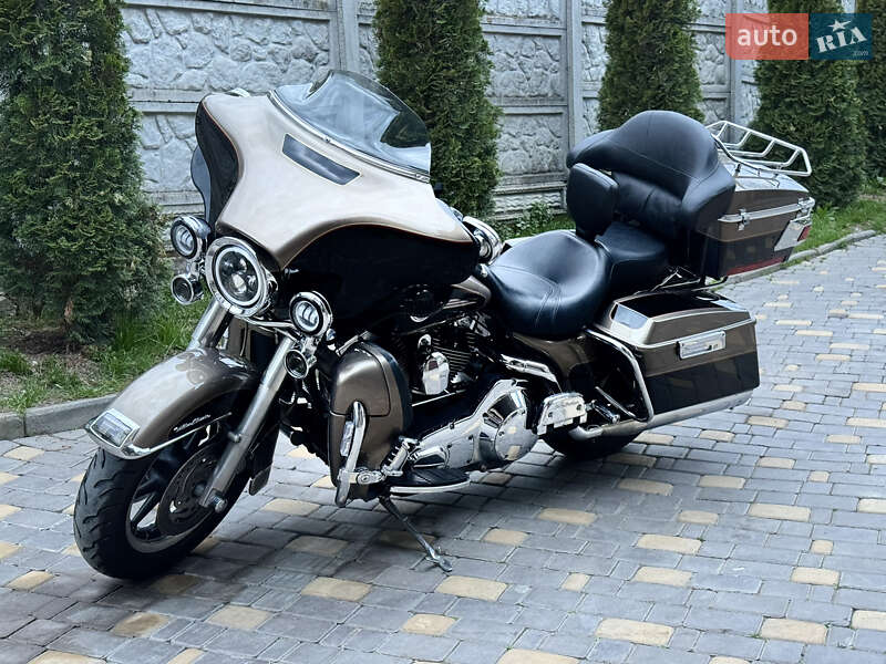 Harley-Davidson FLHTCUI