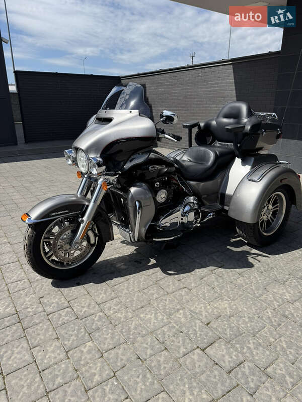 Harley-Davidson FLHTCUTG