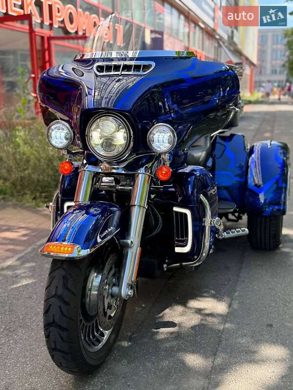 Harley-Davidson FLHTCUTG