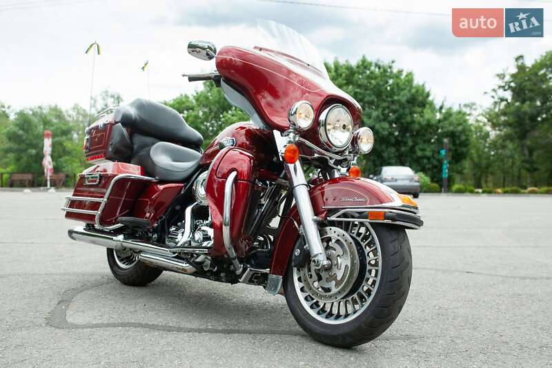Мотоцикл Круізер Harley-Davidson FLHTK Electra Glide Ultra Limited