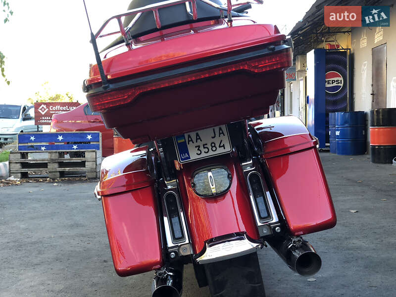 Harley-Davidson FLHTK