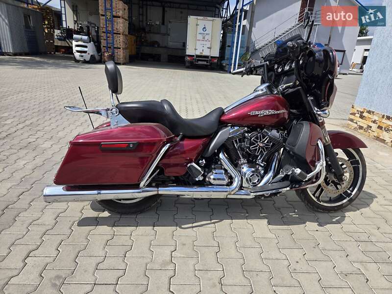 Мотоцикл Круизер Harley-Davidson FLHXS