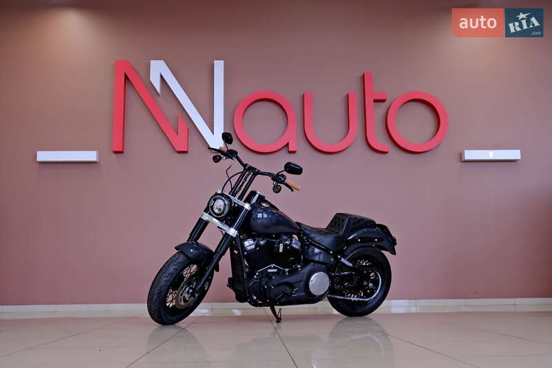 Мото Harley-Davidson FLSL