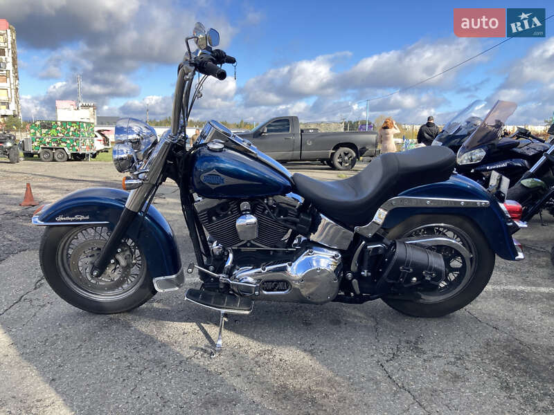 Мотоцикл Чоппер Harley-Davidson FLSTC