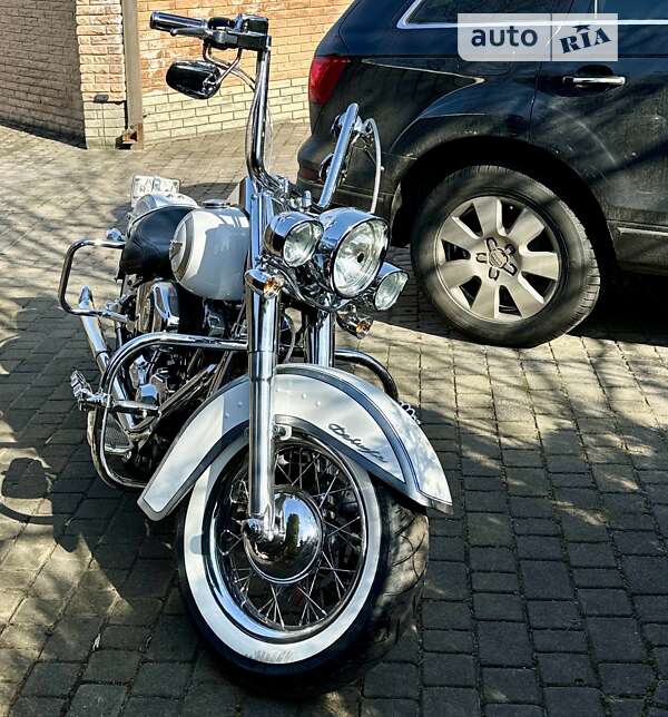 Harley-Davidson FLSTN Softail Deluxe