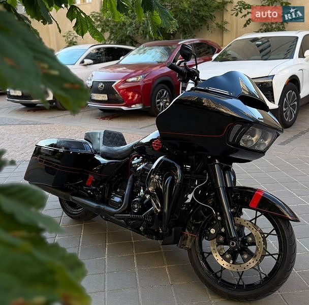 Мотоцикл Круізер Harley-Davidson FLTRU
