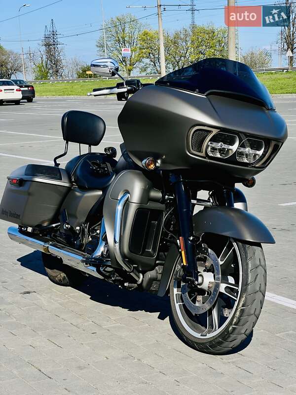 Harley-Davidson FLTRX Road Glide