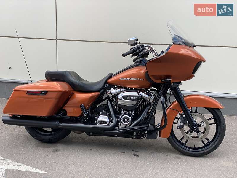 Harley-Davidson FLTRX Road Glide