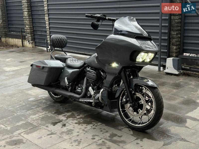 Harley-Davidson FLTRX Road Glide
