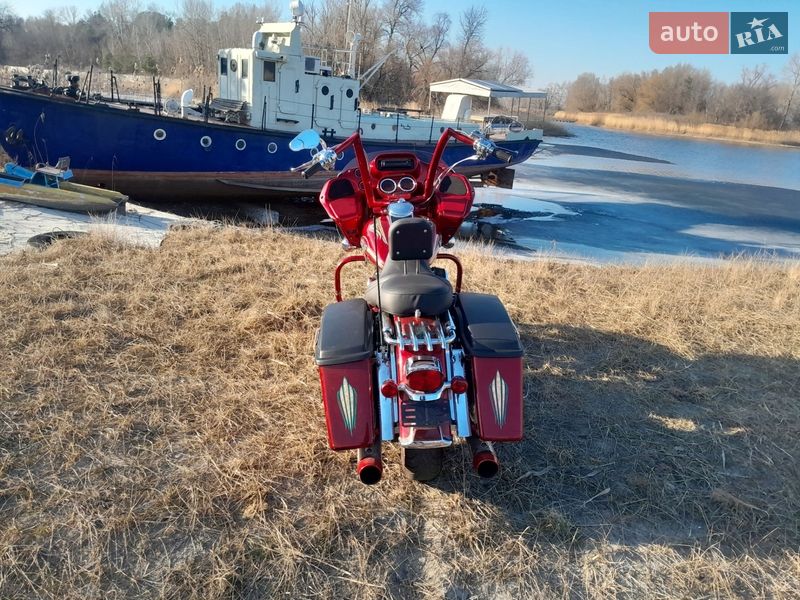 Боббер Harley-Davidson FLTRX Road Glide