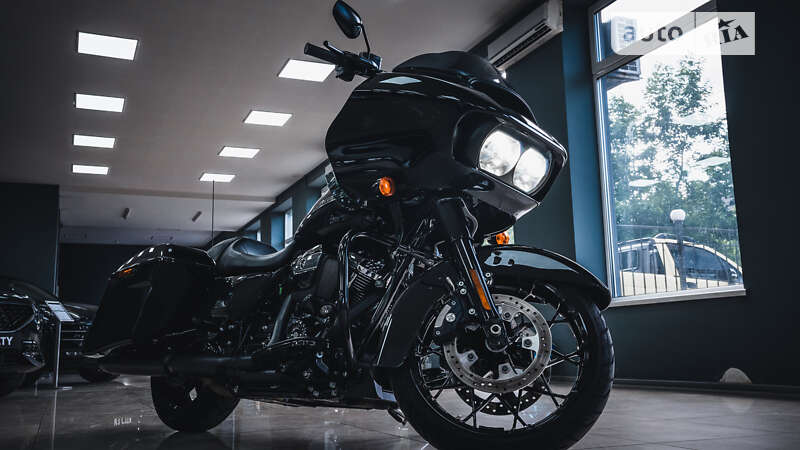 Мотоцикл Круізер Harley-Davidson FLTRXS