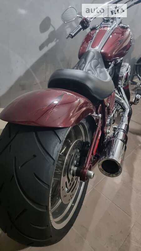 Мото Harley-Davidson FXCWC