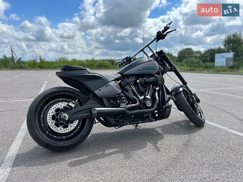 Боббер Harley-Davidson FXDRS