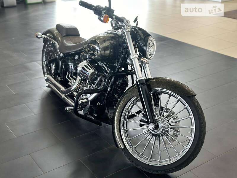 Мото Harley-Davidson FXSE Softail Pro Street Breakout