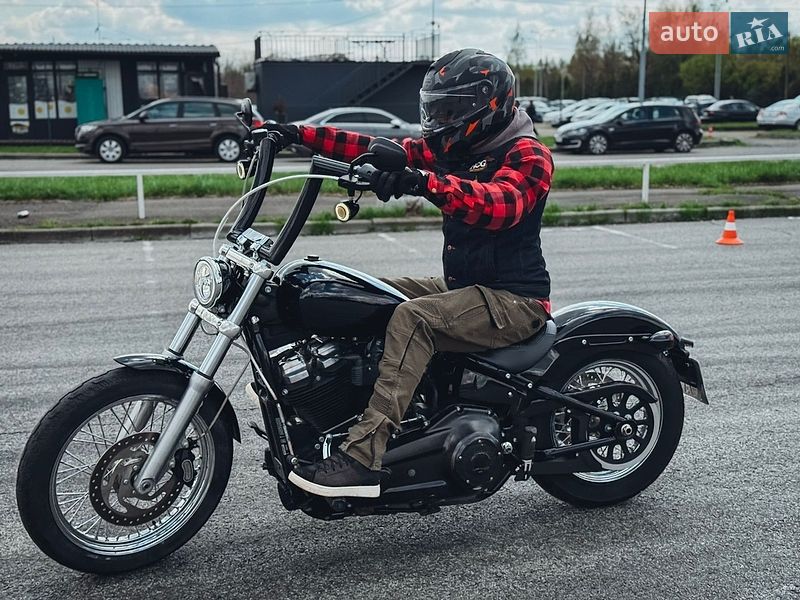 Мото Harley-Davidson FXSTD Softail Deuce