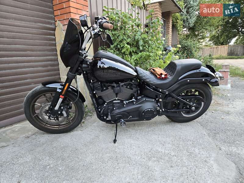 Мотоцикл Чоппер Harley-Davidson Low Rider S