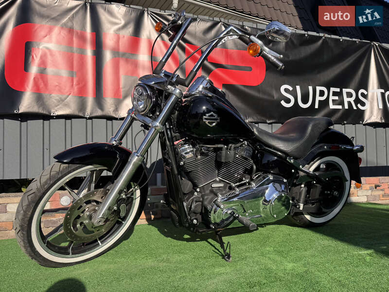 Мотоцикл Чоппер Harley-Davidson Low Rider	