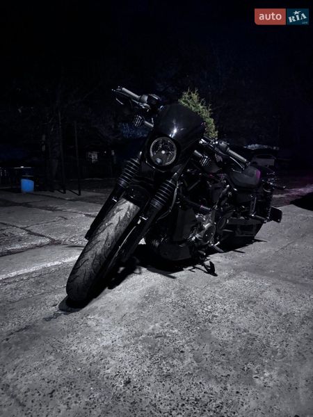 Боббер Harley-Davidson Nightster