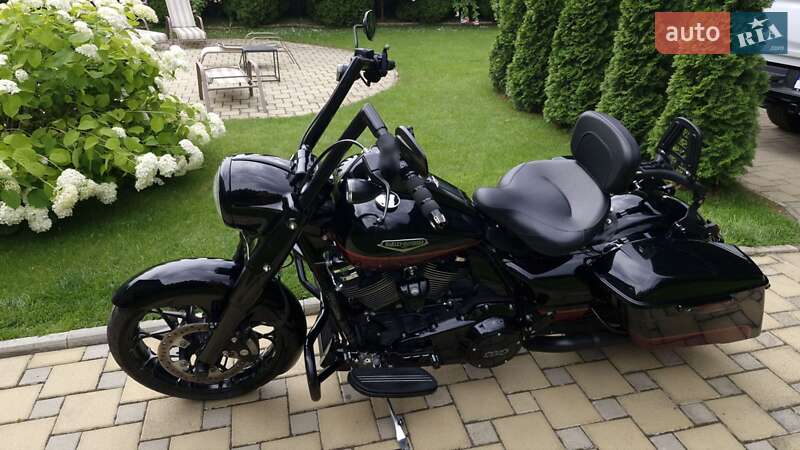 Harley-Davidson Road King Special
