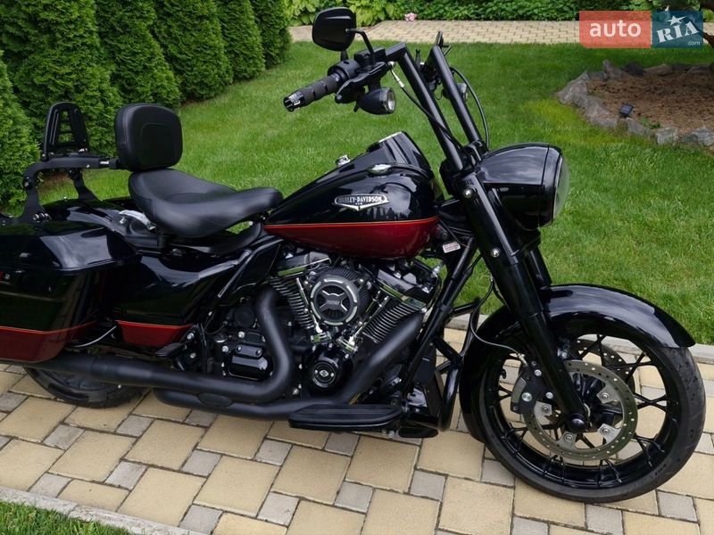 Мото Harley-Davidson Road King Special