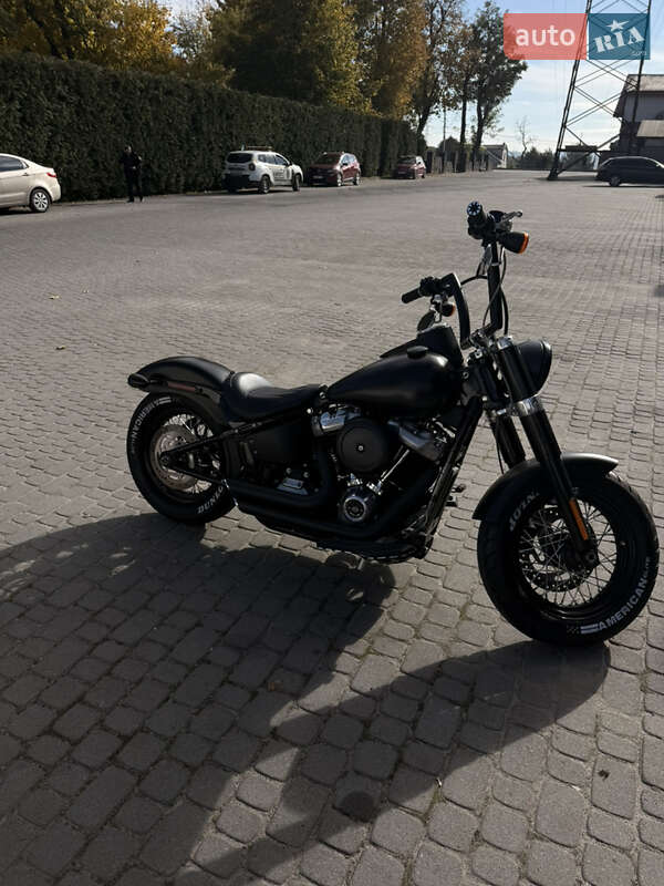 Мото Harley-Davidson Softail Slim FLS